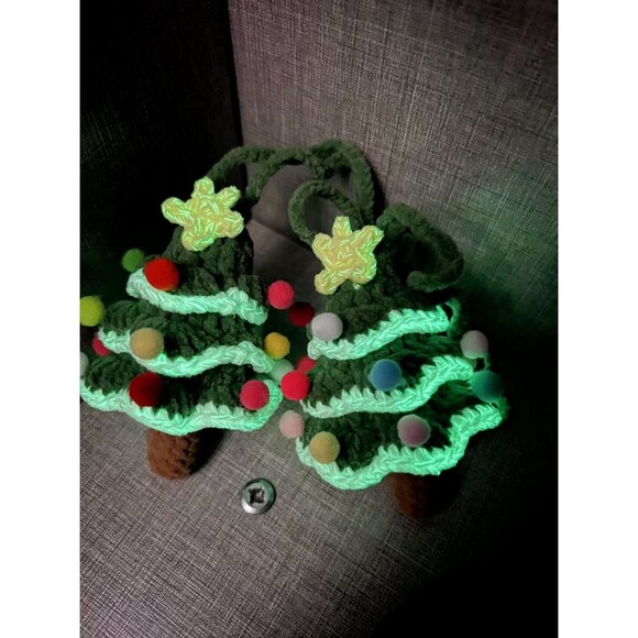 Glow-in-the-dark Christmas tree ornament — crochet car charm, rearview mirror - Picture 5 of 12